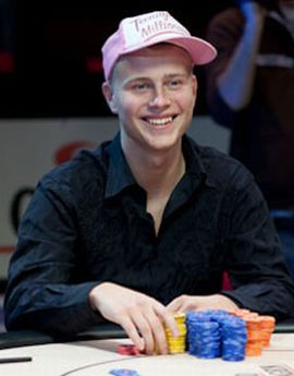 Jens Kyllonen pur essendo un cash player non disdegna i tornei